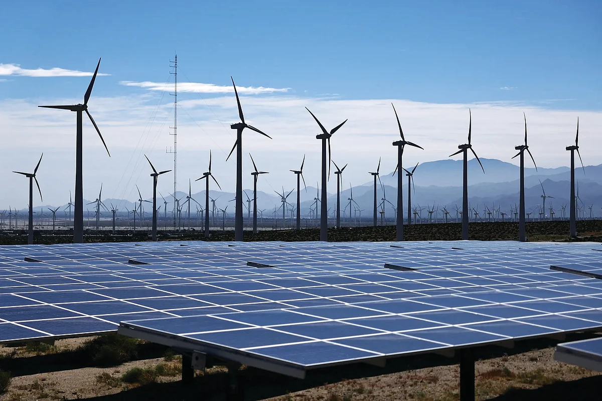 BAE, Adıpec 2025 Öncesinde Yenilenebilir Enerji Arzını Güçlendiriyor