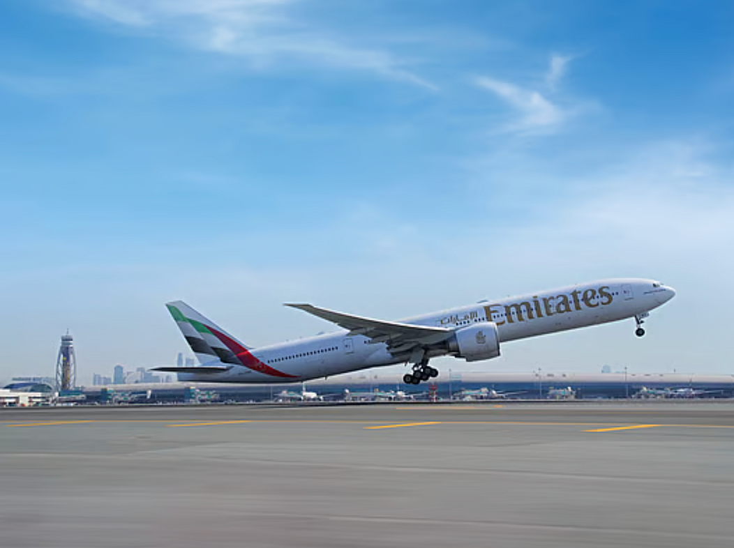BAE: Emirates, Uçuşlarda Ücretsiz Starlink Wifi'yi Duyurdu; 2 Yıl Boyunca Kullanıma Sunuldu