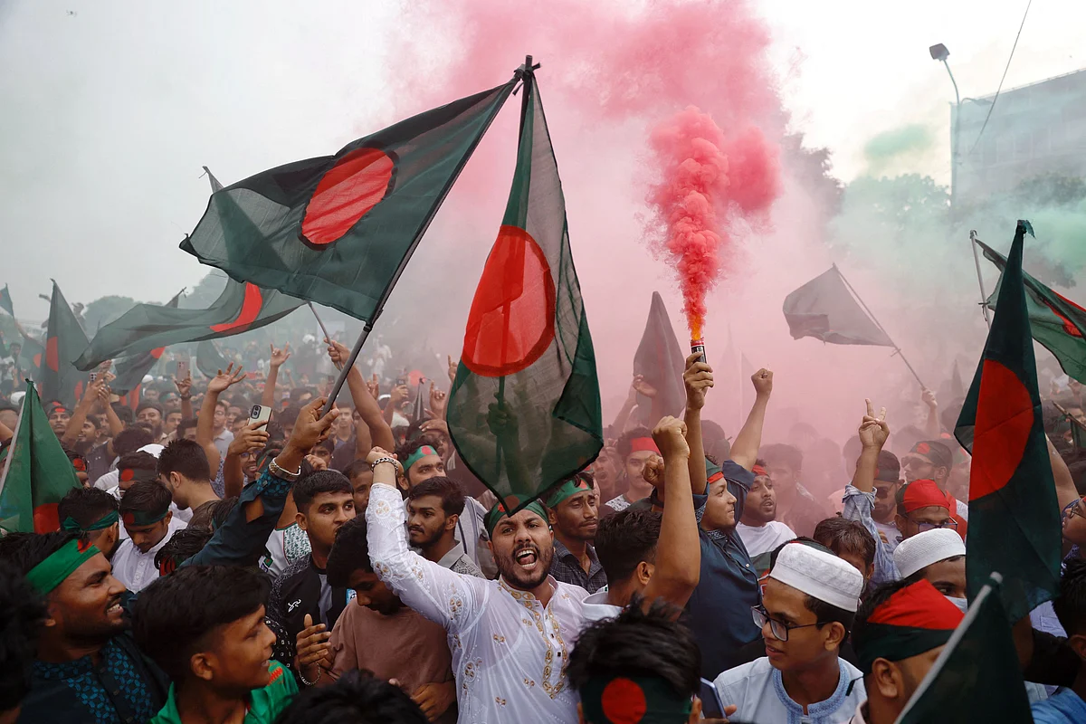 Bangladeş, Hindistan'dan Eski Başbakan Hasina'yı, Eski içişleri Bakanı Kamal'ı Teslim Etmesini İstedi