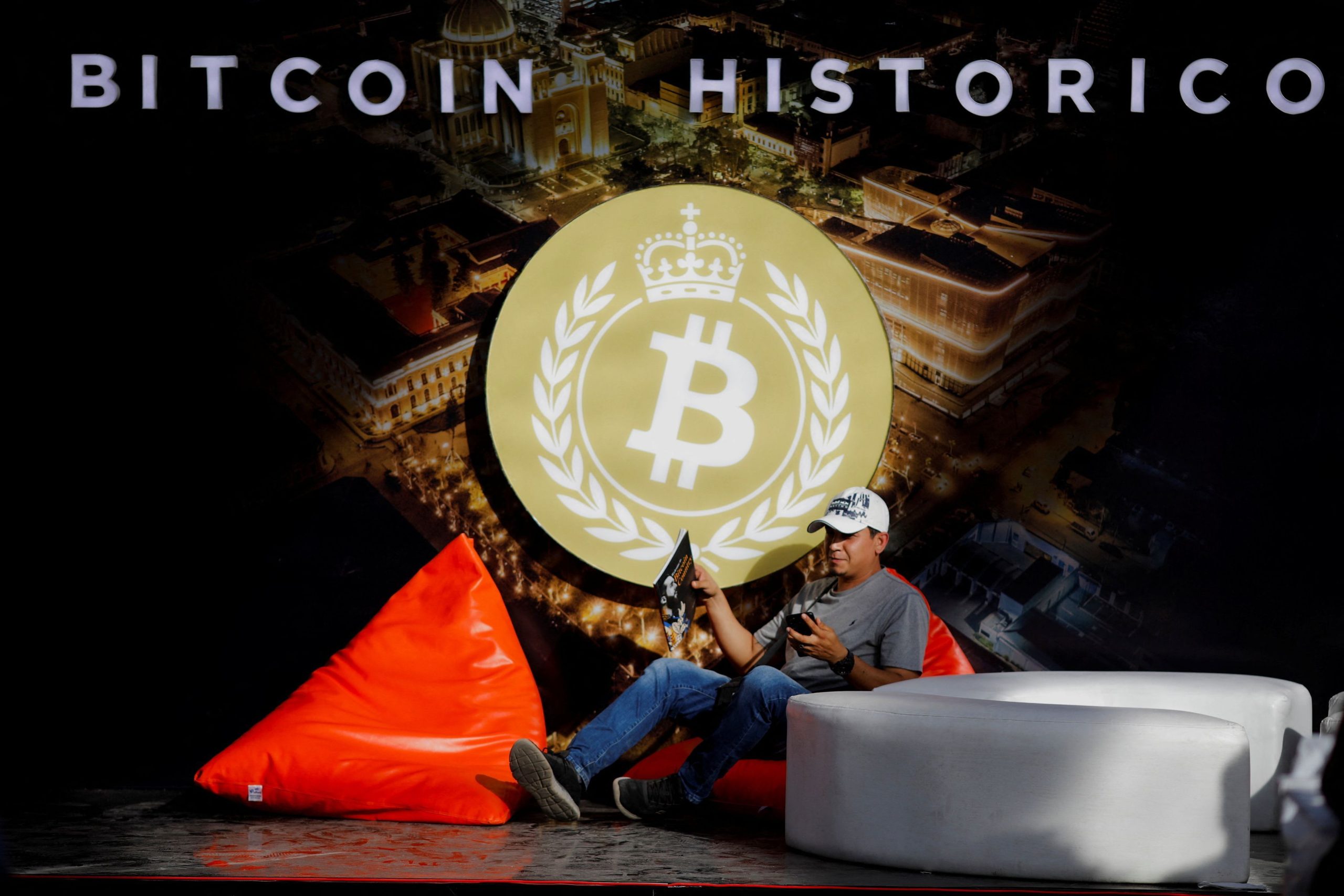 Bitcoin 2025 Kazançlarını Siliyor: Satın Almak için Doğru Zaman mı?