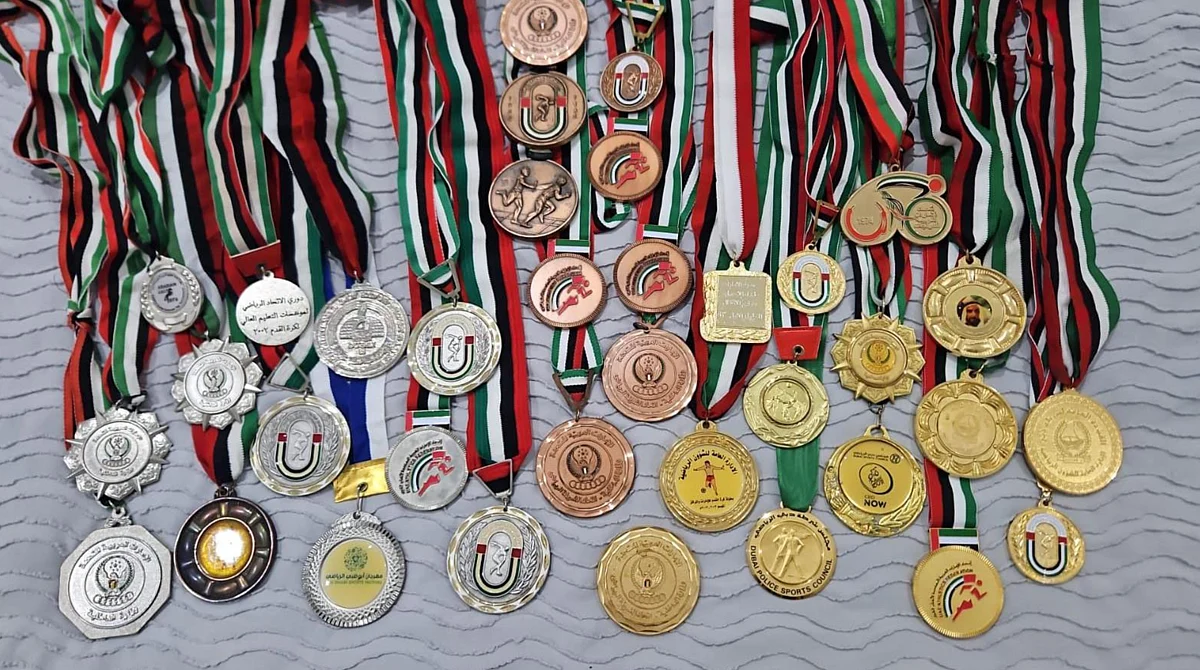 Bu Dubai Polisi 33 Yılda 100 Madalya Kazandı, aynı zamanda 'Atış Akıl Hocası' olarak da Biliniyor