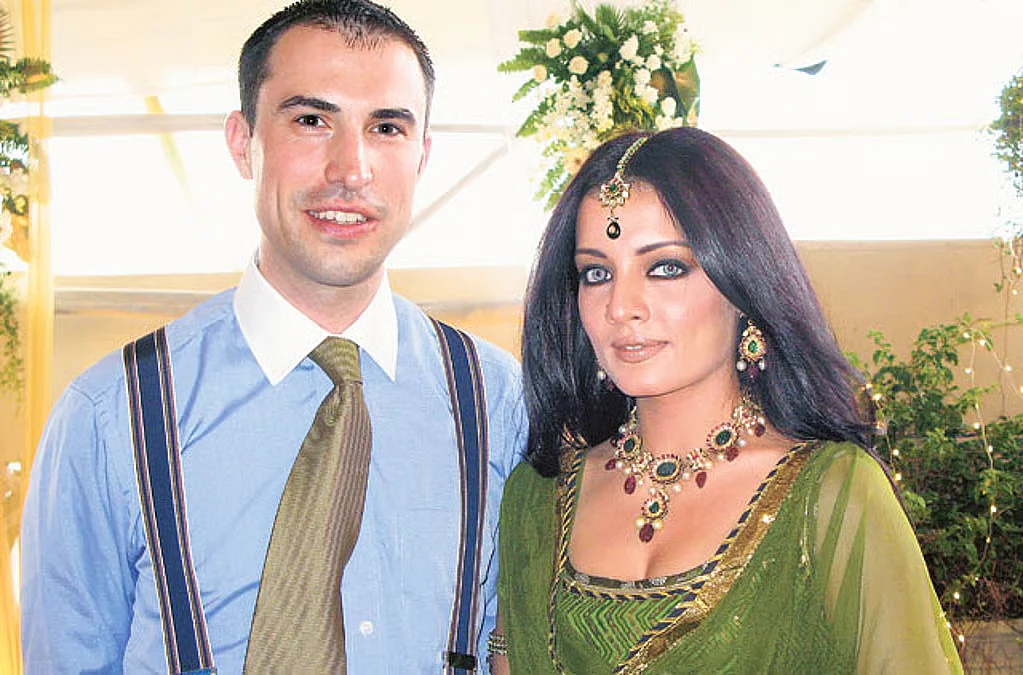 Celina Jaitly, Kocasına Karşı Aile İçi Şiddet Davası Açtı