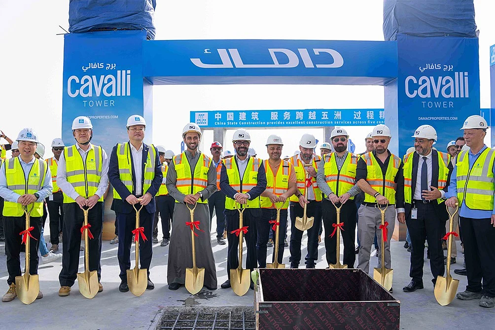 Damac, Dünyanın ilk Cavalli Markalı Kulesinin Zirvesinde; 1 Milyar Aed'lik Ultra Lüks Bir Dönüm Noktası