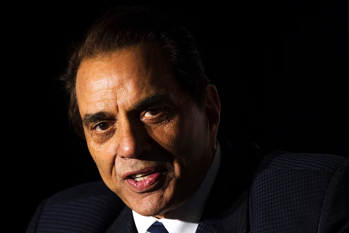 Dharmendra 89 yaşında Vefat Etti: Bollywood'un ‘He-Man'ini ve 65 Yıllık Mirasını Kutluyor