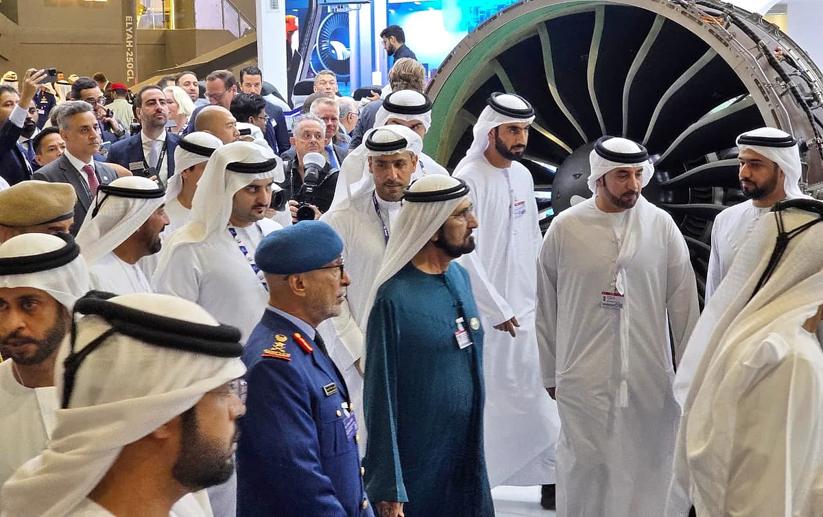 Dubai Airshow 2025: Şeyh Muhammed Gösteriye Başlıyor, En Son Teknolojileri İnceliyor