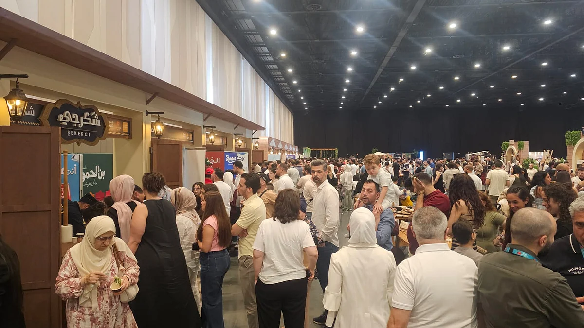 Dubai: 'Birkaç Saatliğine Eve Döndük', Binlerce Suriyeli Gururla, Nostaljiyle Yeniden Bir Araya Geldi