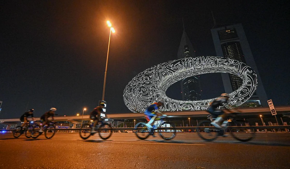 Dubai Yolculuğu 2025 Başladı; Bisikletçiler Başlangıçtan Önce Szr'de Hız Turlarına Katılıyor
