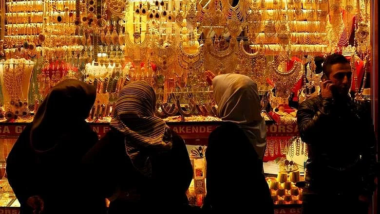 Dubai'deki Altın Fiyatları Haftaya Zayıf Bir Notla Başlıyor ve Gram Başına 2,5 Dh'yi Düşürüyor