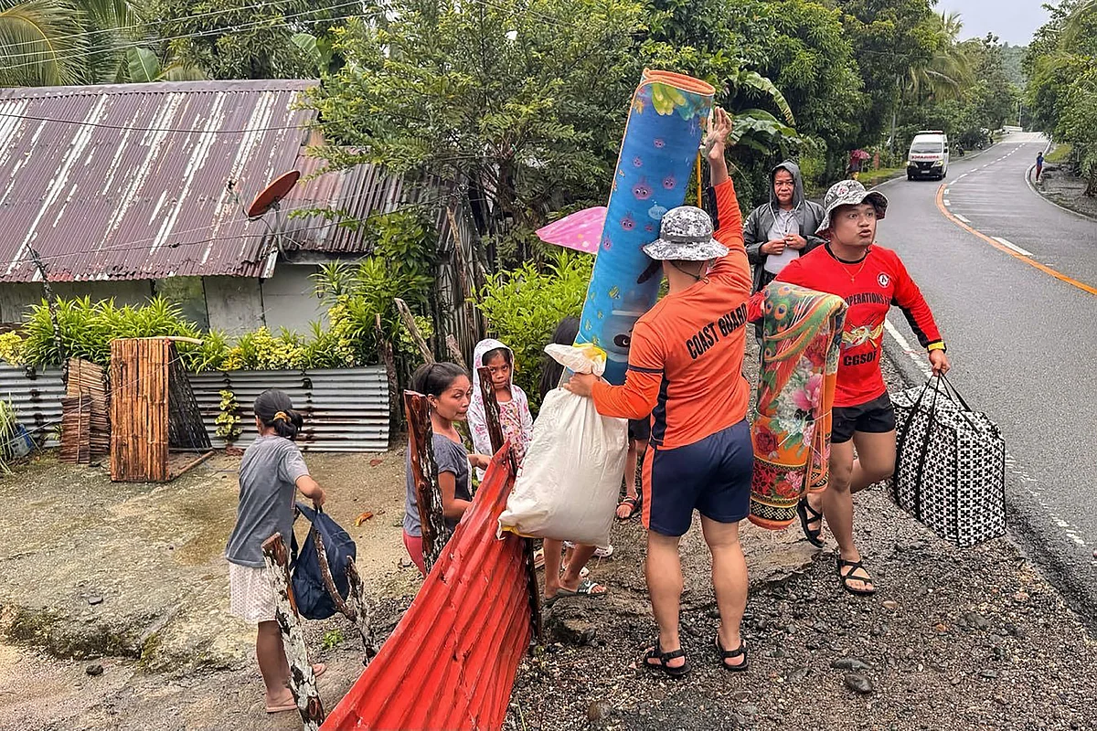 Filipinler'de Kalmaegi Tayfunu Ölü Sayısı 39'a Yükseldi