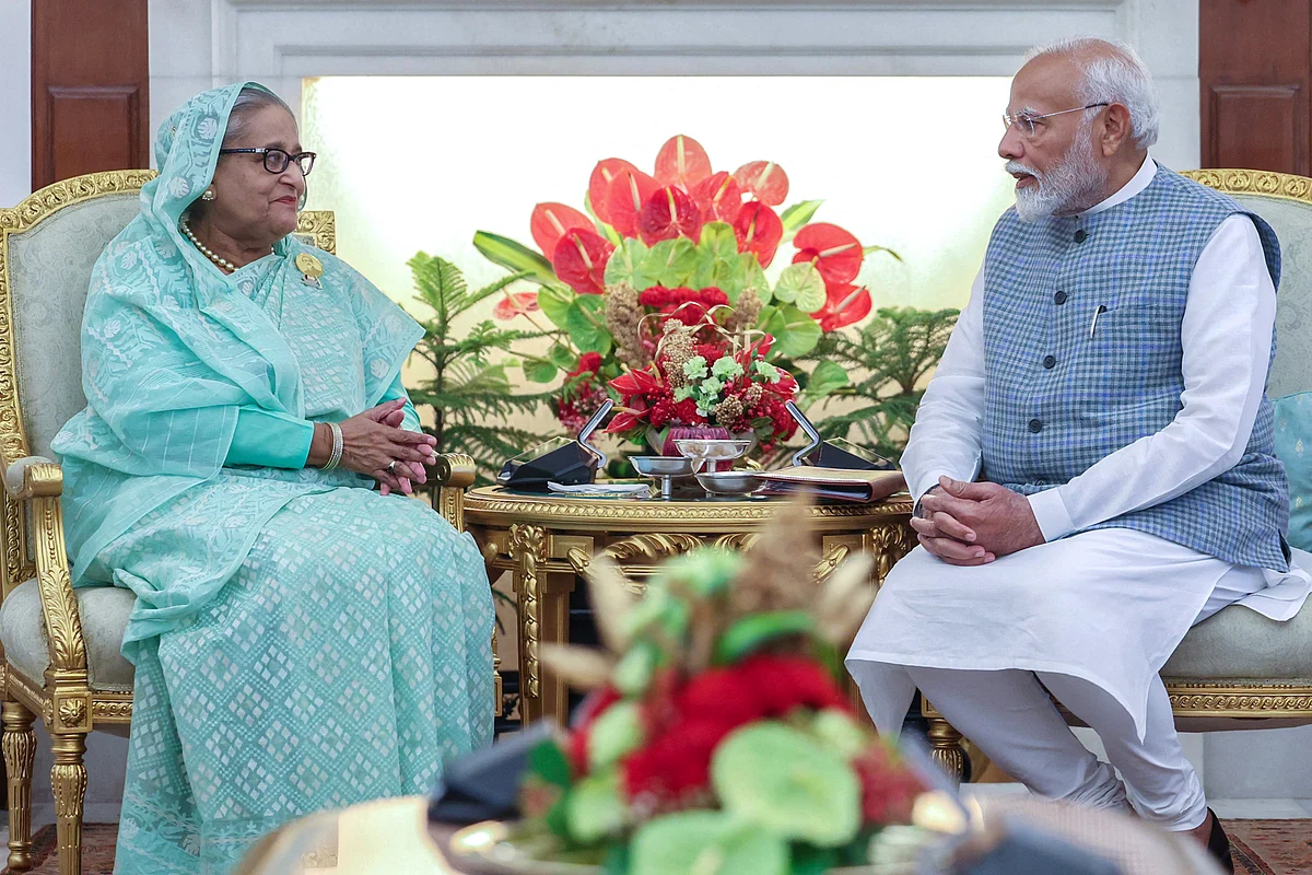 Hindistan, Bangladeş'in Eski Başbakan Hasina'nın İadesini İstemesinin Ardından Açıklama Yaptı
