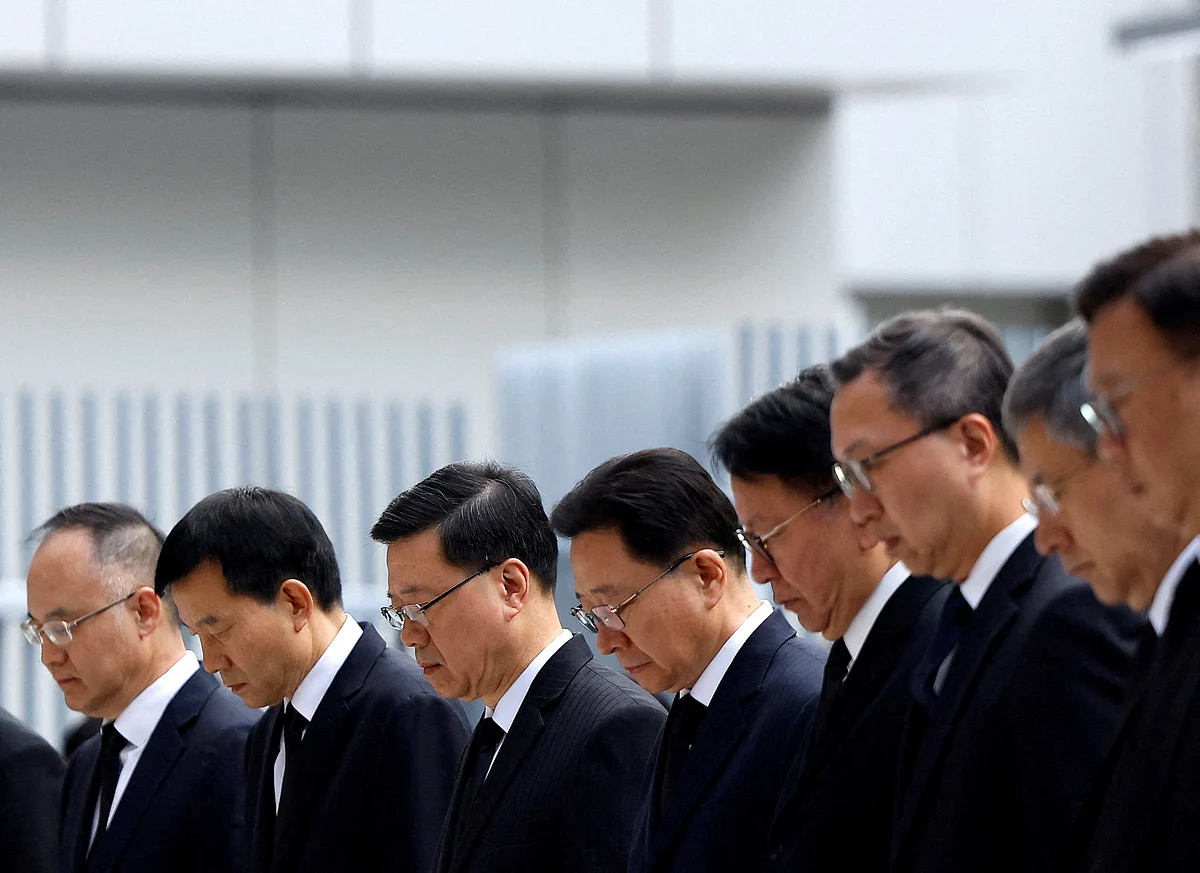 Hong Kong, Yangının En Az 128Kişiyi Öldürmesinin Ardından Yas Dönemine Başladı