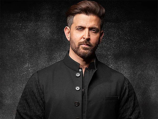 Hrithik Roshan, Farhan Akhtar'ın Savaş Draması '120 Bahadur'u Övüyor