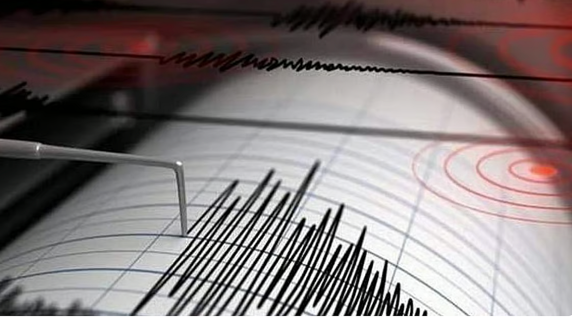 İran'ın Merkezinde 5,1 Büyüklüğünde Deprem Meydana Geldi; Kayıp Bildirilmedi