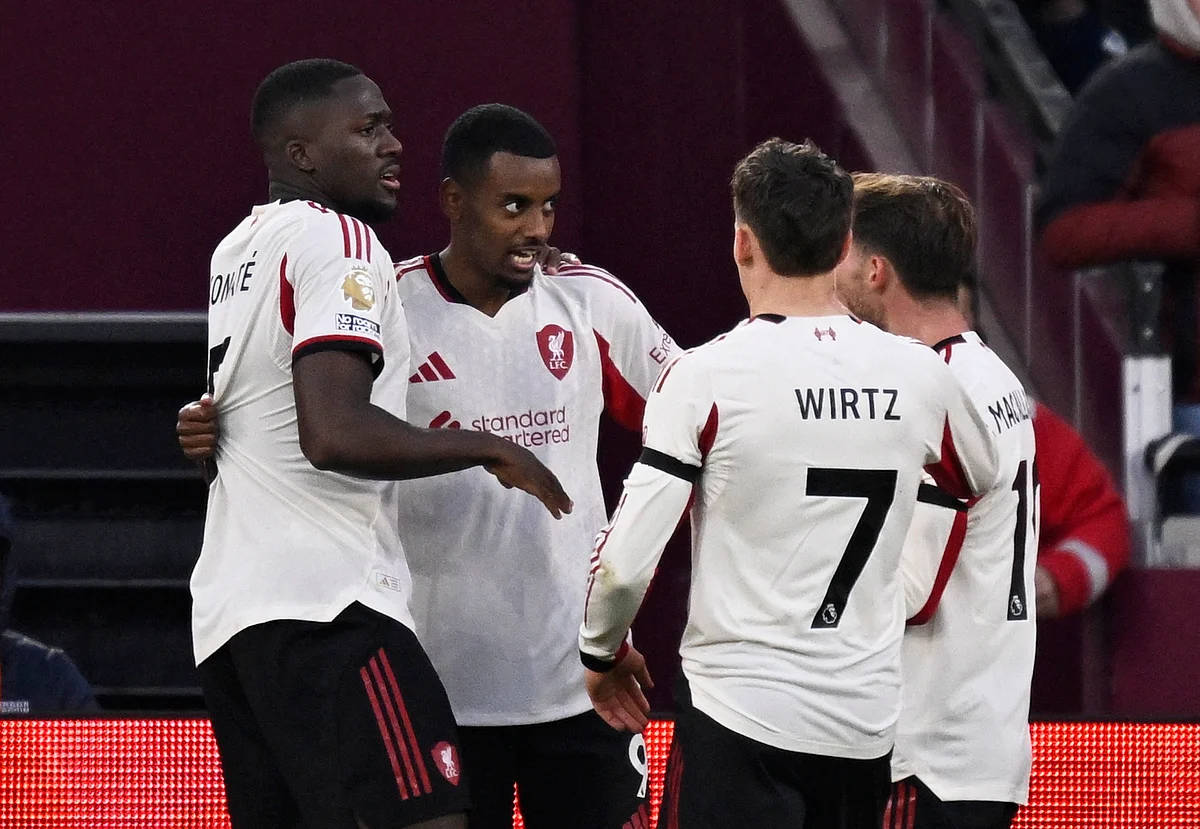 Isak, Liverpool'un Çok İhtiyaç Duyulan Galibiyeti Kazanmasıyla Premier Lig'in ilk Golünü Attı
