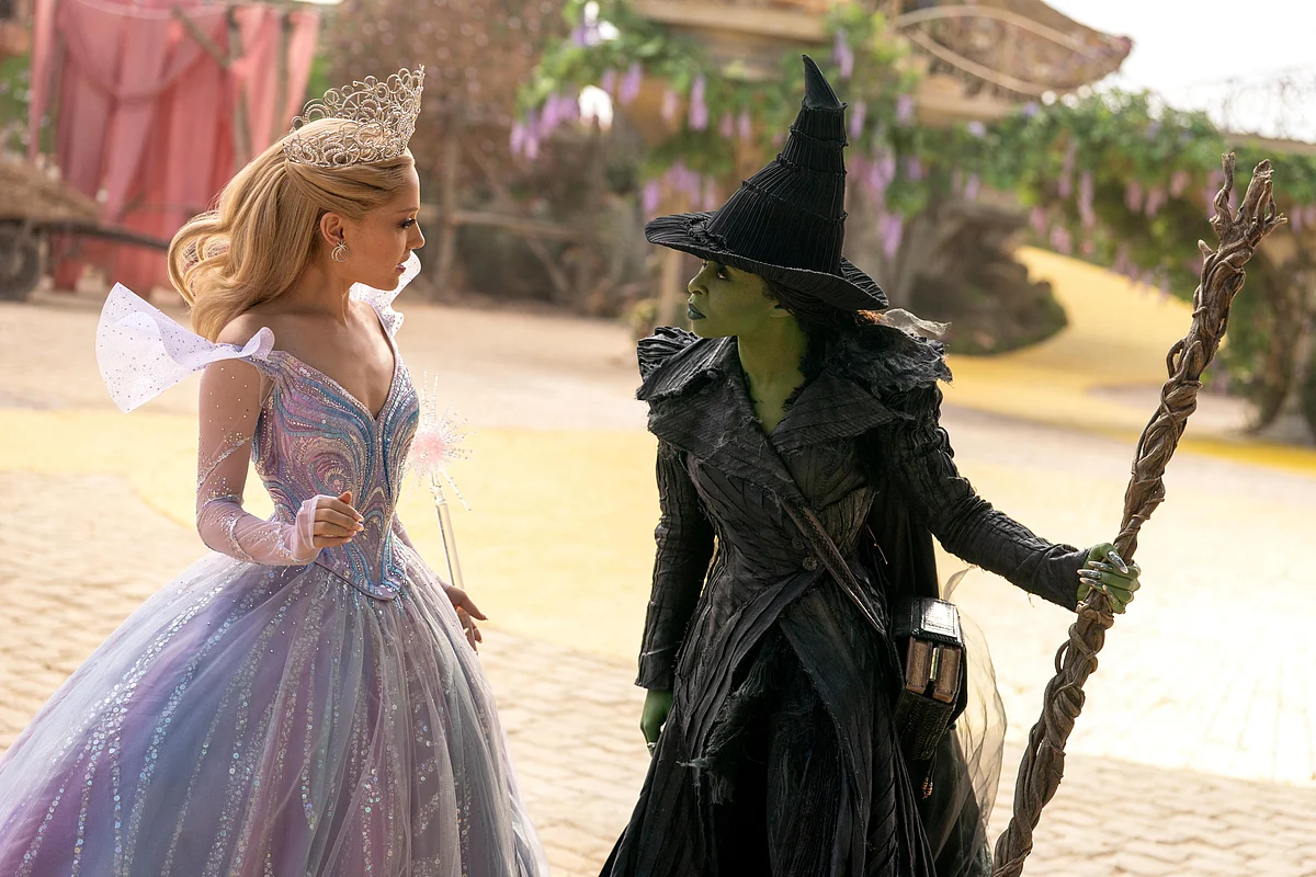 'İyilik için Kötü' İncelemesi: Ariana Grande, Muhteşem Finalde Glinda Olarak Parlıyor