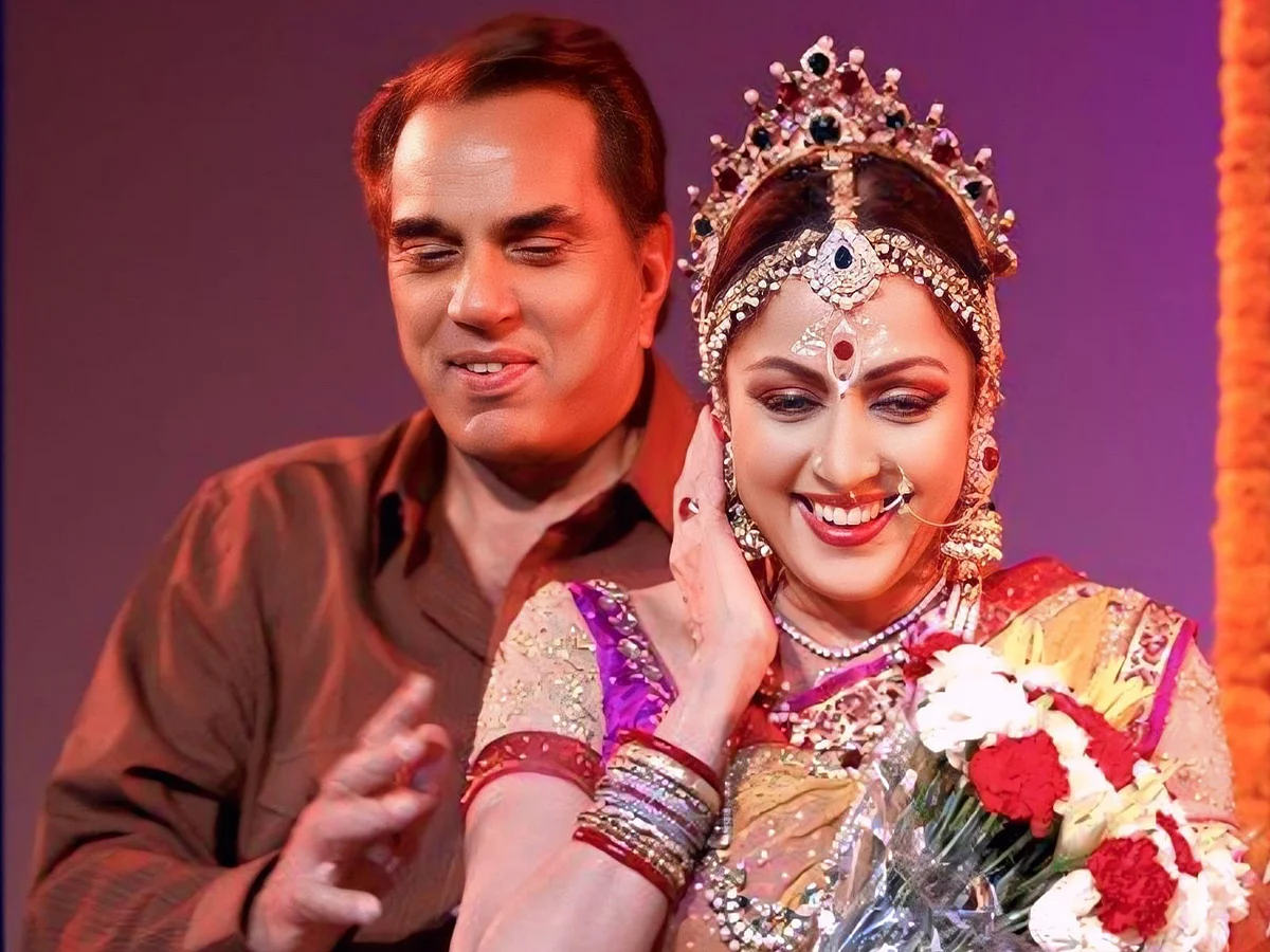 'O Benim Her Şeyimdi': Hema Malini, Dharmendra'nın Ölümünden Sonra Yürek Burkan Bir Not Tutuyor