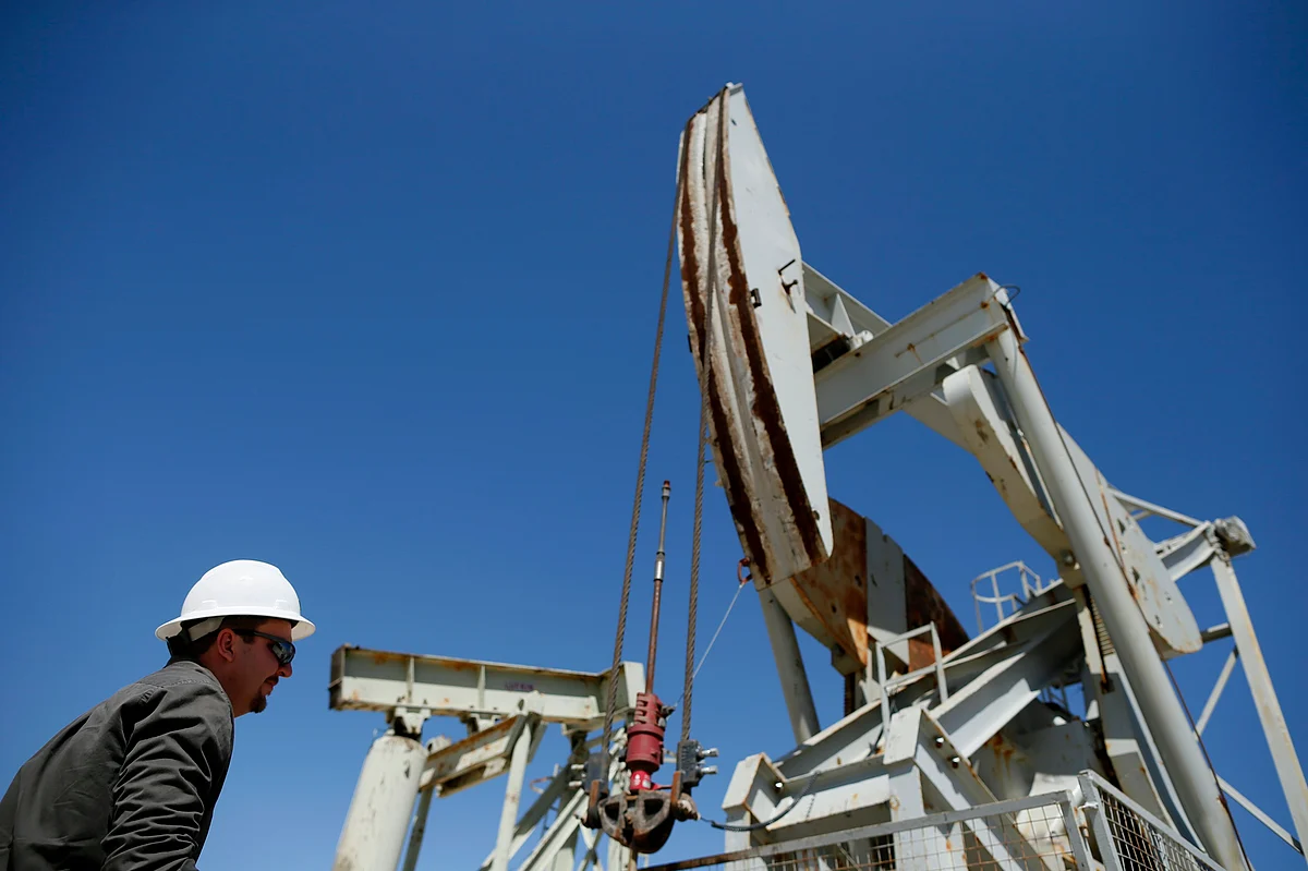 Opec Çıkış Duraklat Talep Belirsizliğe rağmen, Fiyat İstikrarı İçin hazırlıyor  