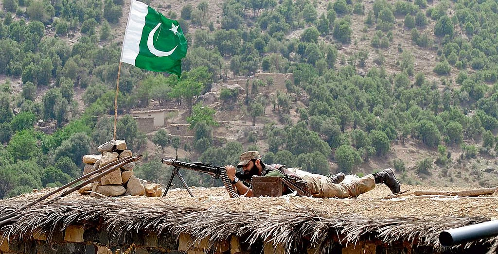 Pakistan Ordusu Afganistan Sınırına Yakın 23 Militanı Öldürdü