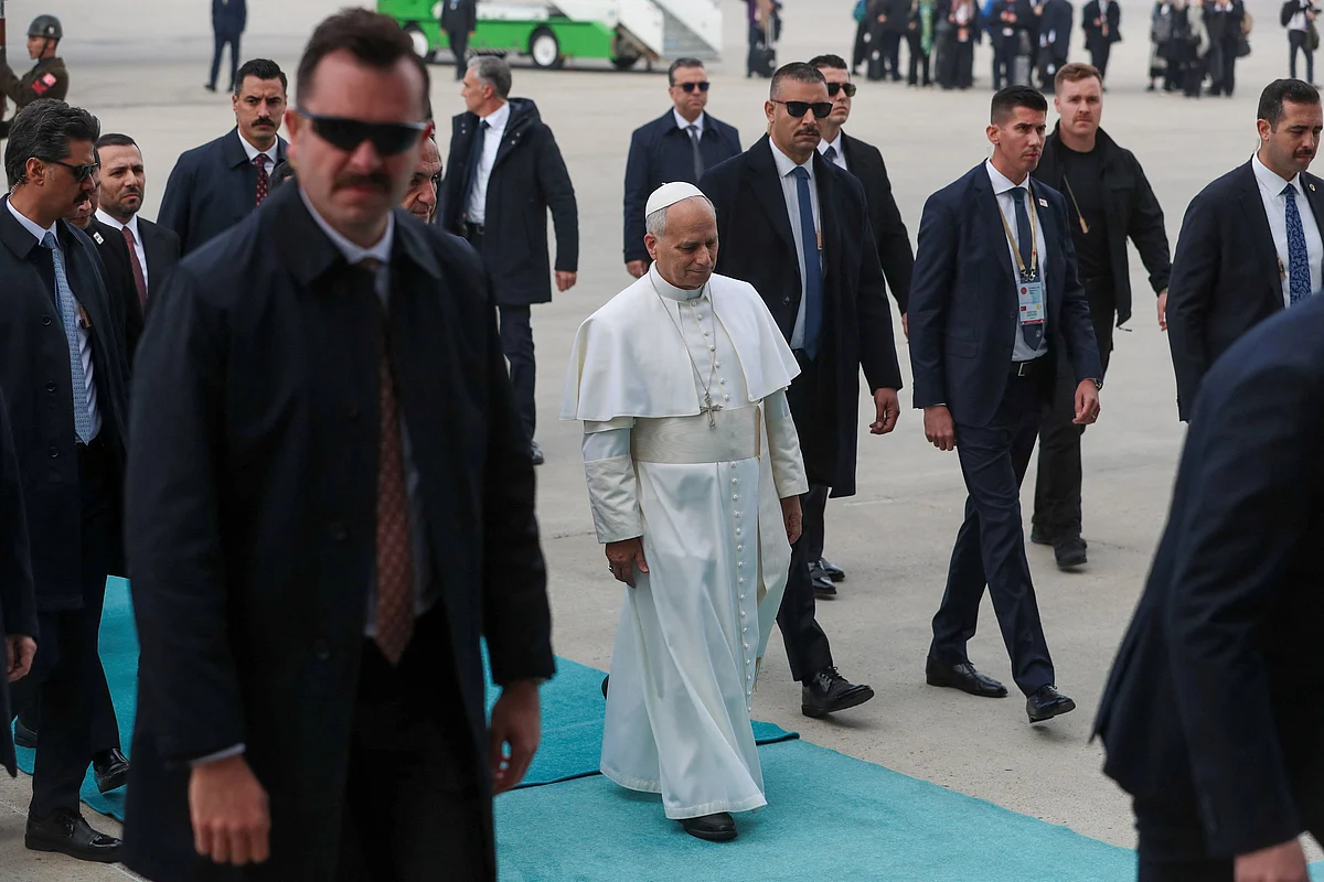 Papa, ilk Yurtdışı Gezisinde Erdoğan'la Görüşmek üzere Türkiye'ye İndi