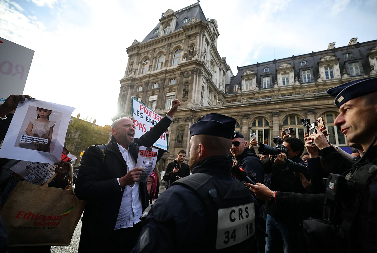 Paris'te Açılan Shein Mağazası Protestocuları, Polisi ve Pazarlık Avcılarını Kendine Çekiyor