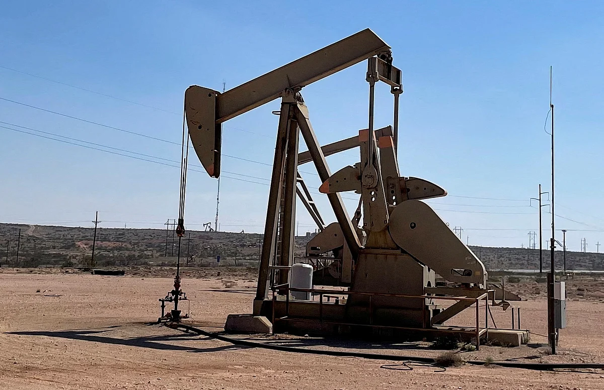 Rusya'nın İhracat Merkezinde Yüklemeler Devam Ettikten Sonra Petrol Fiyatları Sabit Kaldı