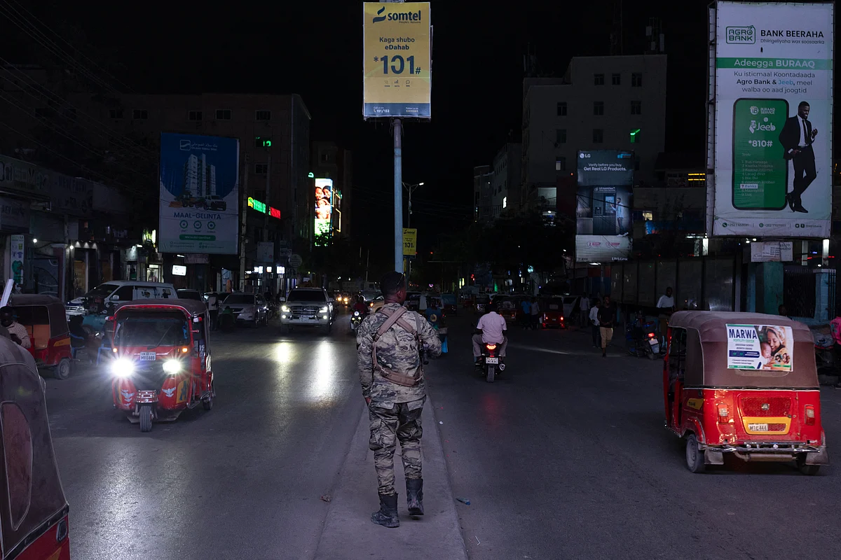 Savaşın Küllerinden Doğmak: Mogadişu'nun Bina Patlaması