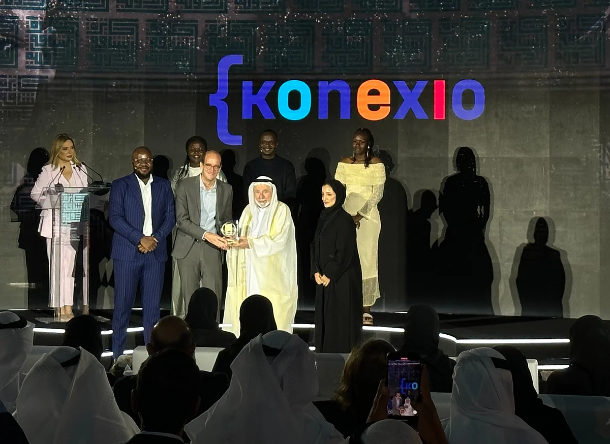 Sharjah Hükümdarı, Mültecileri Teknoloji Becerileriyle Güçlendirdiği için Konexio Afrika'yı Ödüllendirdi