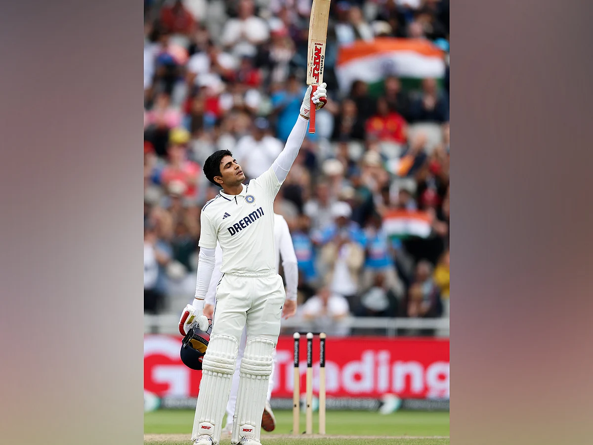 Shubman Gill Boyun Yaralanmasından Sonra Hastaneden Taburcu Edildi, Test Belirsizliği Devam Ediyor