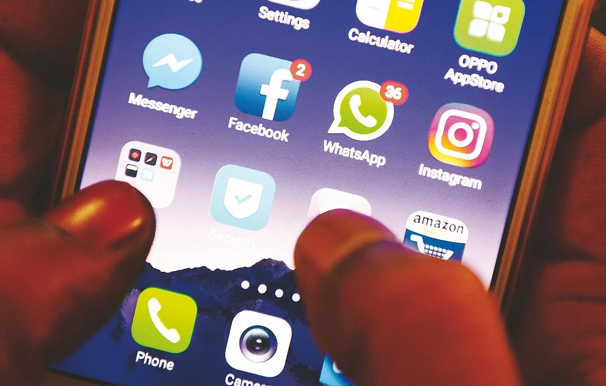 Telefonunuzu Toplu Taşıma Araçlarında Şarj Etmek mi? Birleşik Arap Emirlikleri'nde Seyahat Edenlerin %79'u Siber Hırsızlık Riskiyle Karşı Karşıya