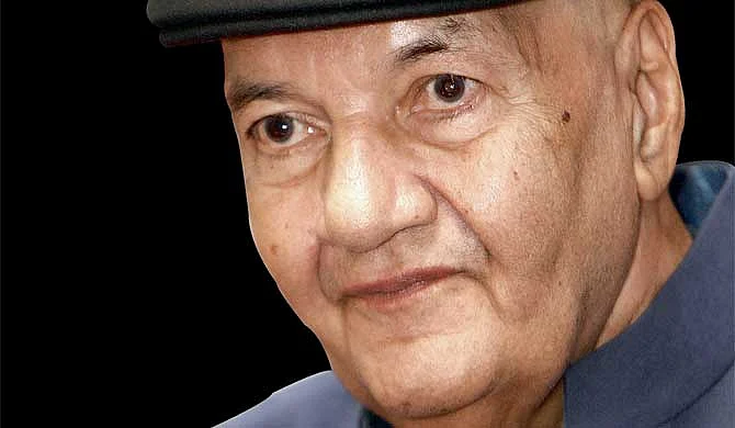 Usta Oyuncu Prem Chopra Viral Enfeksiyondan Sonra İyileşiyor