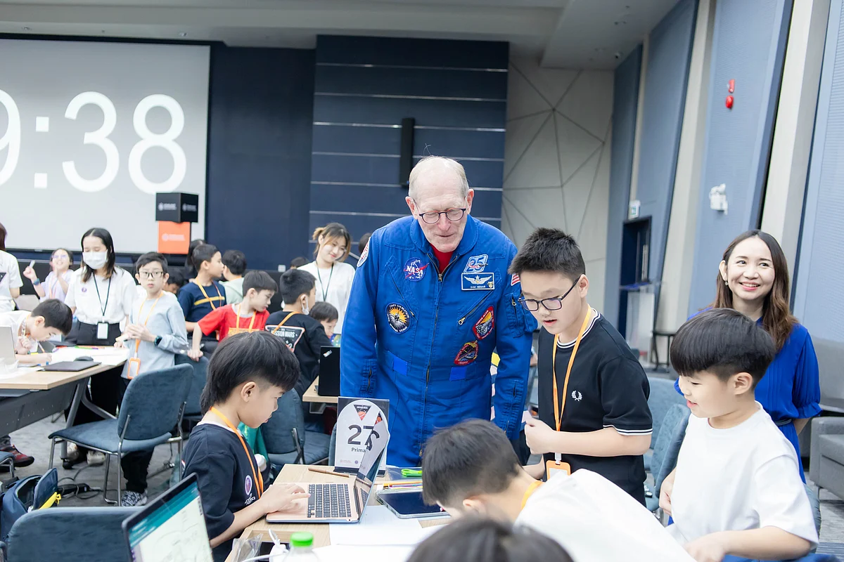 Uzayda 581 Saat: Deneyimli Nasa Astronotu Dubai Etkinliğinde Çocuklara Rehberlik Edecek