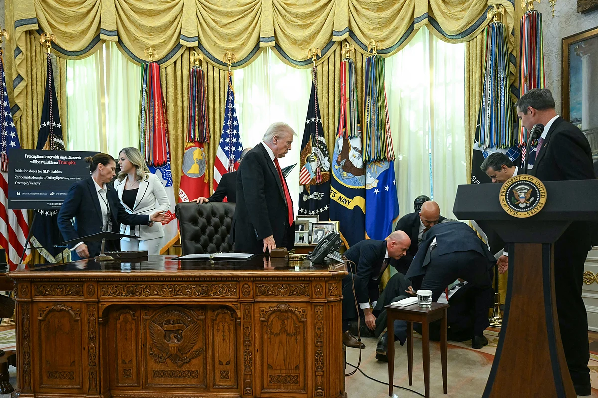 Video: Misafir Bayıldığında Trump Etkinliği Durakladı; Beyaz Saray 'Beyefendi İyi' Diyor
