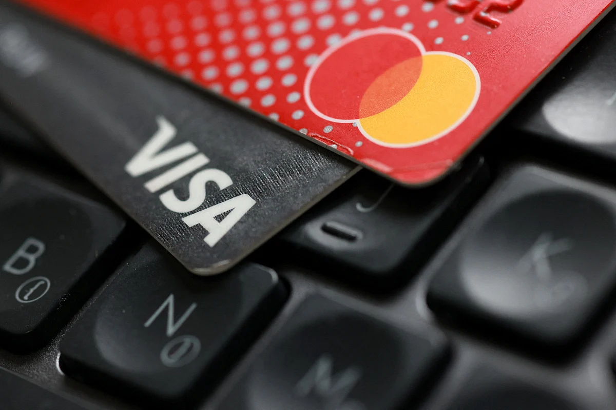 Visa, Mastercard, Satıcılarla Yeni Kaydırma Ücreti Ödemesine Ulaştı