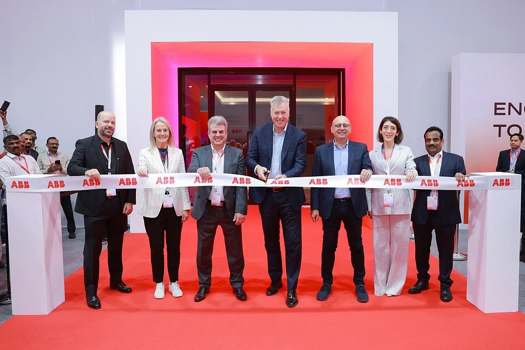 Yapay Zeka Patlaması ve Nüfus Artışı BAE'nin Elektrik Talebindeki Artışı Artırıyor
