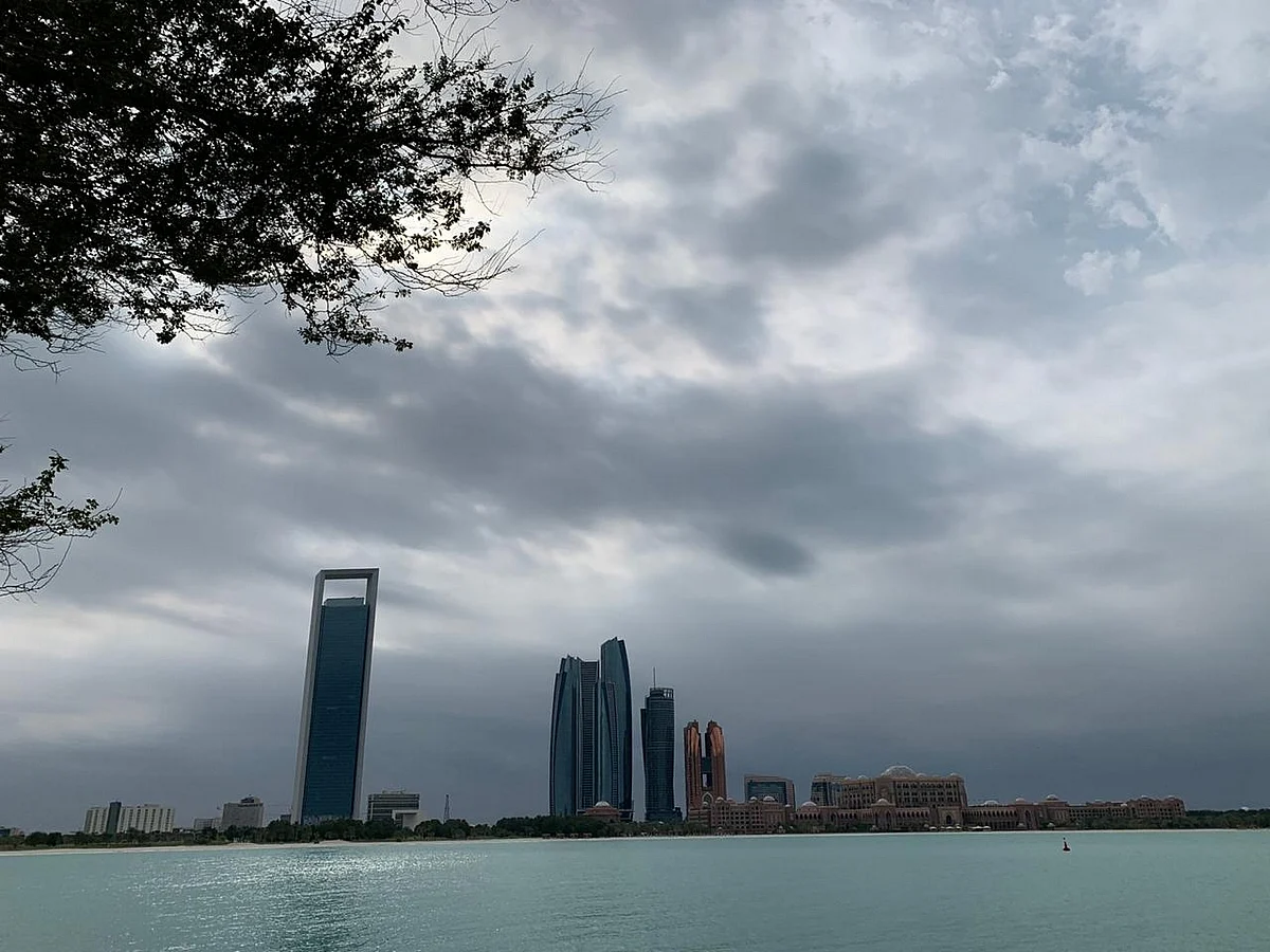 Yarın BAE Hava Durumu: Parçalı Bulutlu Gökyüzü; Dubai'de En Düşük Sıcaklık 23 ° C
