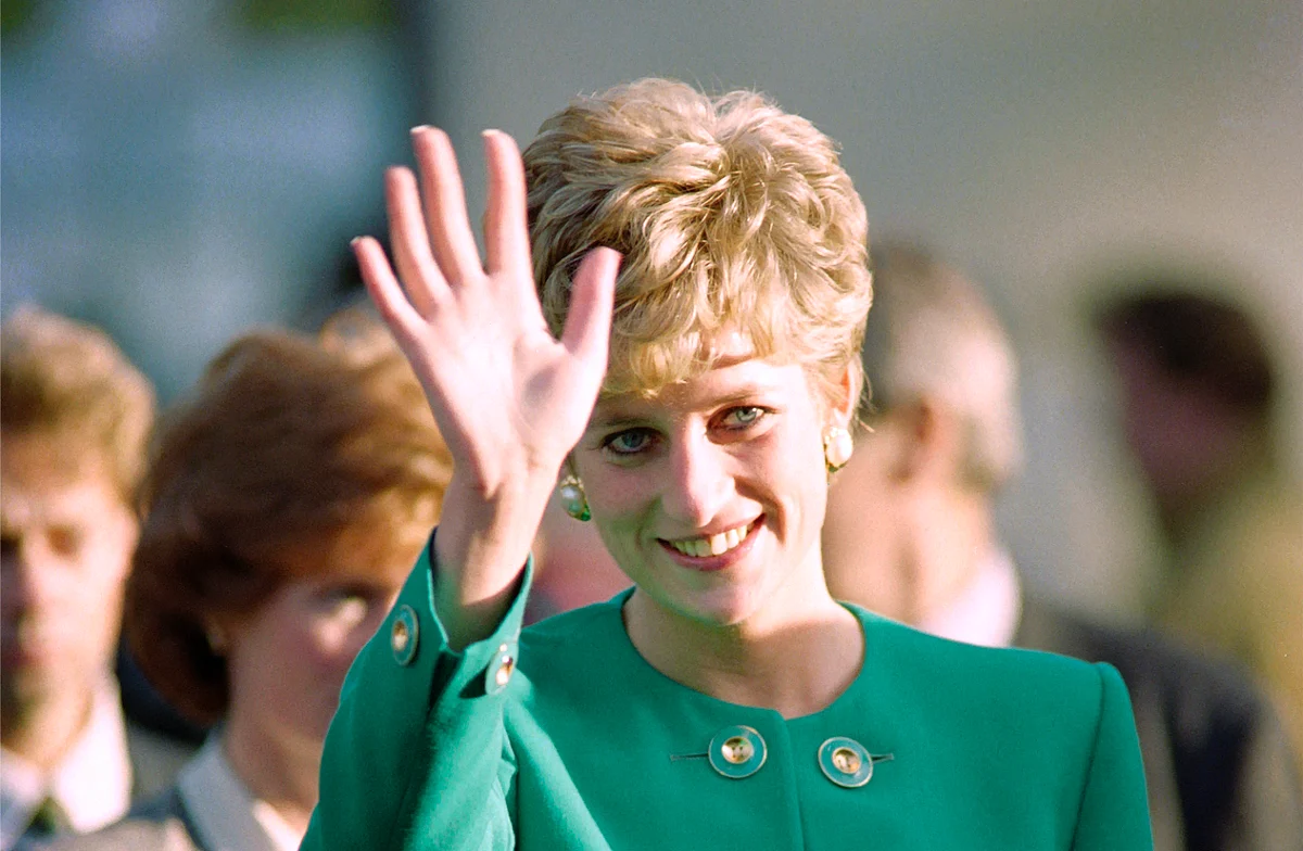 Yeni Yıldız Cazibe Merkezi: Prenses Diana Paris Balmumu Müzesi'ne Girdi
