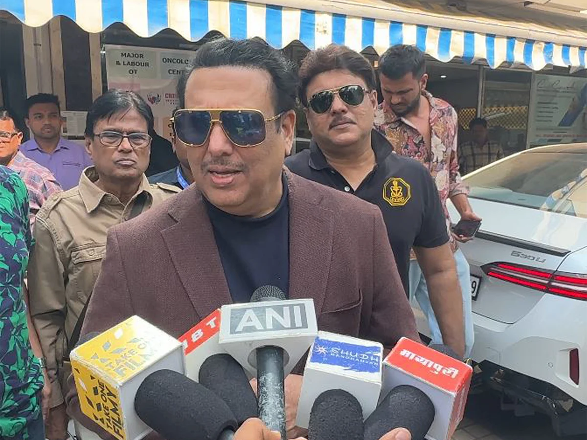 'Yorgun' Bollywood Oyuncusu Govinda Hastaneden Taburcu Edildi