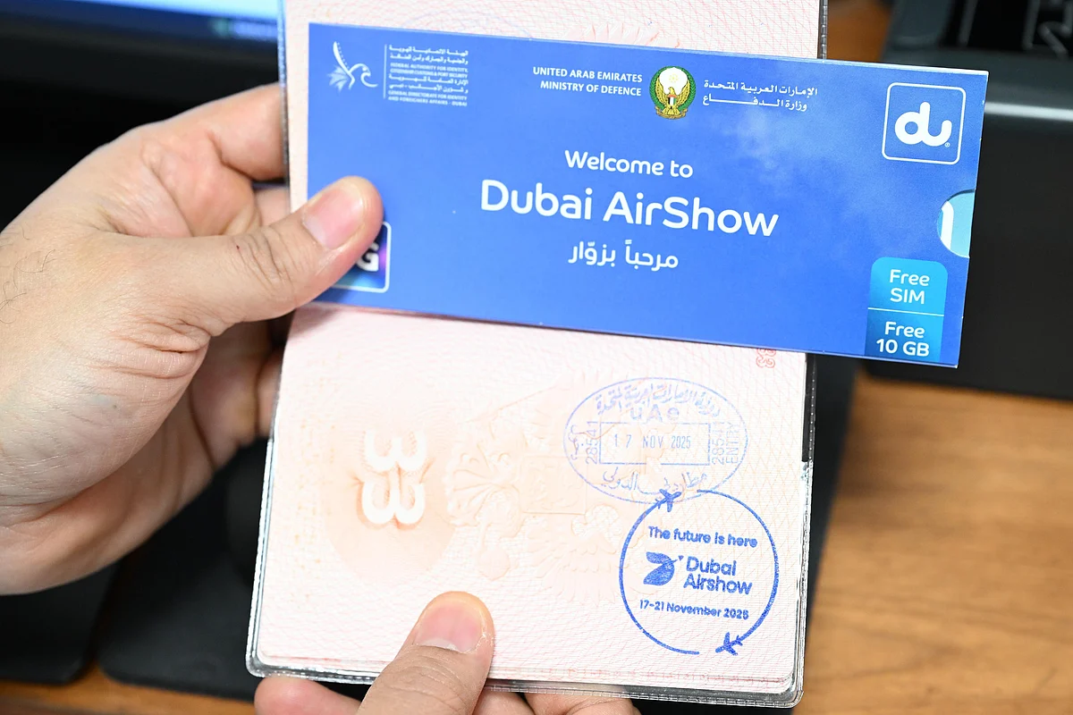 Ziyaretçileri ve Delegeleri Havaalanında Ağırlamak için Özel Dubai Airshow 2025 Pasaport Damgası
