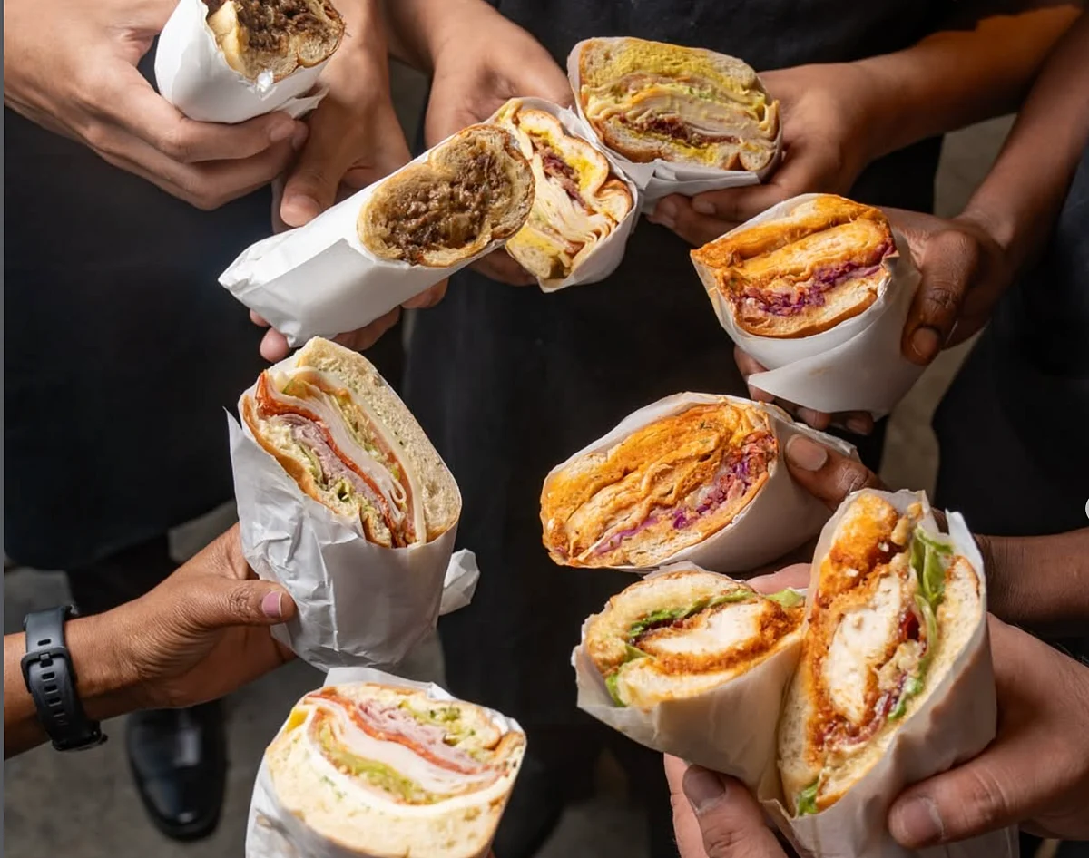 1,6 Milyon Burgerden Kahveye: BAE Sakinlerinin 2025'te Sipariş Ettiği Şey