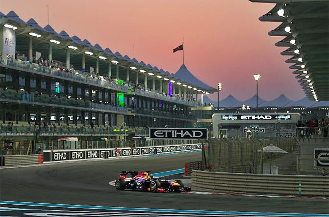 Abu Dabi Grand Prix'si: Otel Fiyatlarında %1.600'ün Üzerinde Artış, Formula 1 Hafta Sonu Sınırlı Otopark