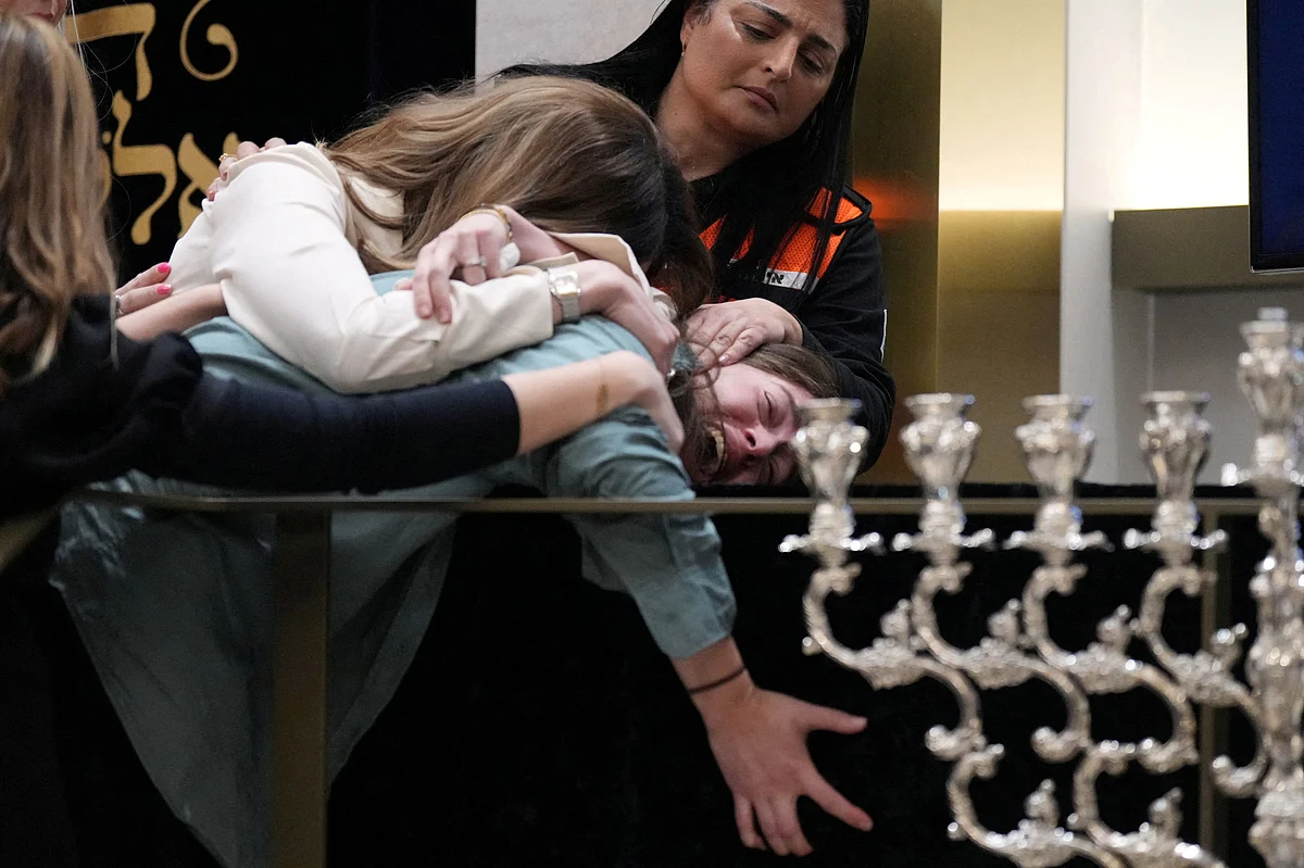 Avustralya Eyaleti, Bondi Atış Kurbanlarının Cenazeleri Başlarken Silah Yasalarını Geçirecek