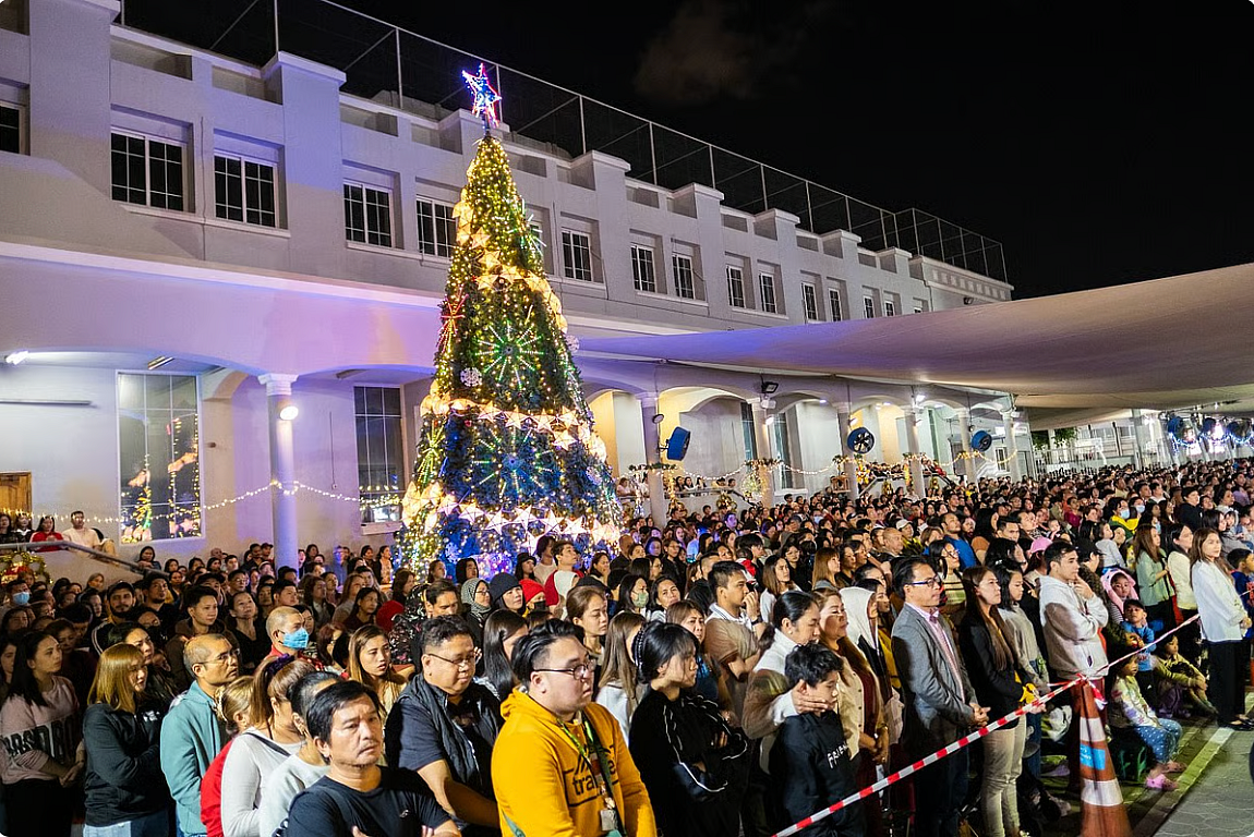 BAE: Sevilen Filipinli Gelenek Simbang Gabi Bu Gece Evini Kaçıran Gurbetçiler için Başlıyor