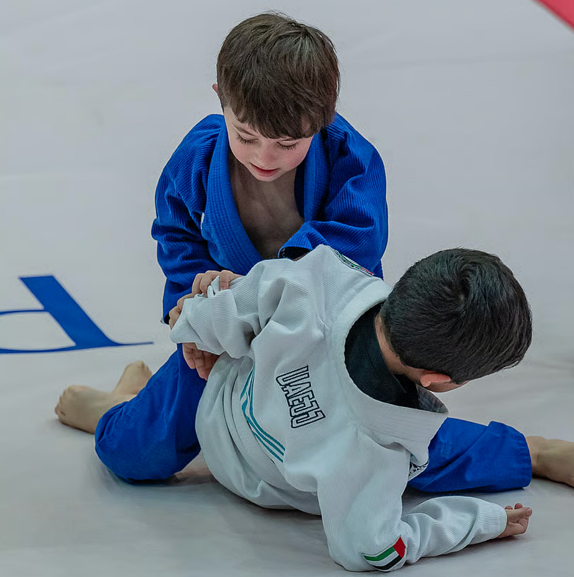 Brezilyalı Antrenör, BAE'nin Jiu-Jitsu Tutkusu Üzerine Eğildi