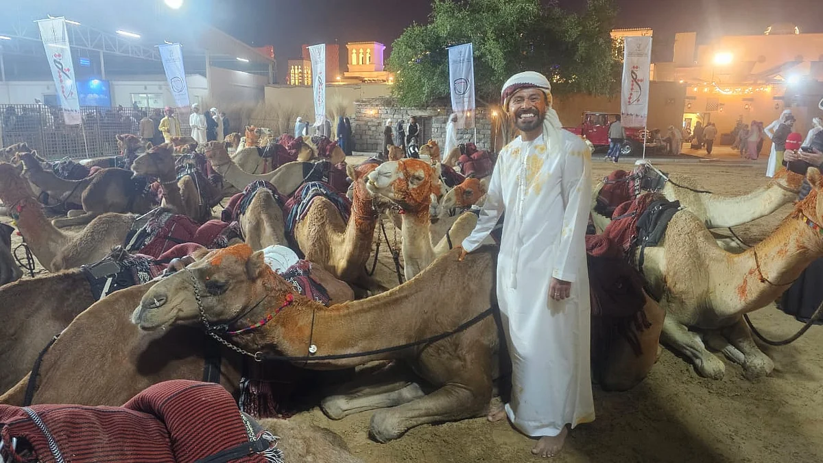 Çadırlarımız Uçtu: 33 Deve Yürüyüşçüsü Cesur Yağmurlar, Dubai'ye Ulaşırken Kuvvetli Rüzgarlar