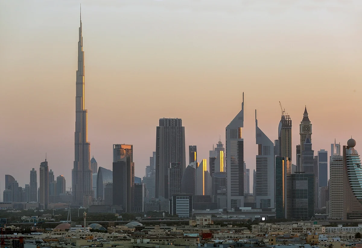 Dubai'nin Kredi Profili, Borçların Azalması ve Bankaların Gayrimenkule Maruz Kalması Nedeniyle Güçleniyor