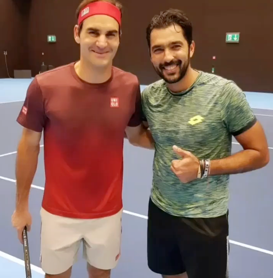 Federer'i Yenen Pakistanlı, Ülkesinde Bir Tenis Devrimi Başlatmayı Umuyor