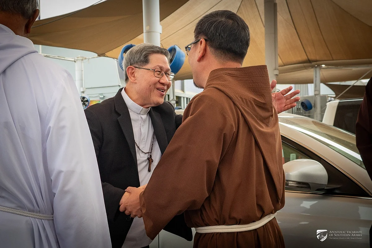 Filipinliler Simbang Gabi'yi Kutlarken Vatikan Yetkilisi Noel Öncesinde BAE'ye Geldi