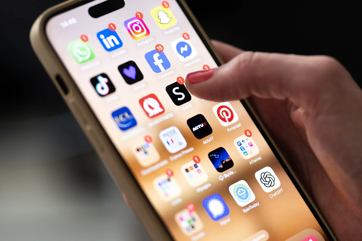 'Gözetim Aracı': Hindistan Kongresi, Telefonlar için Hükümet Uygulamasında Parlamento Tartışması İstiyor