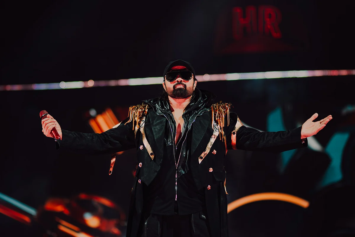Himesh Reshammiya, Dubai'yi Saf Bir Nostalji Gecesiyle Alevlendiriyor