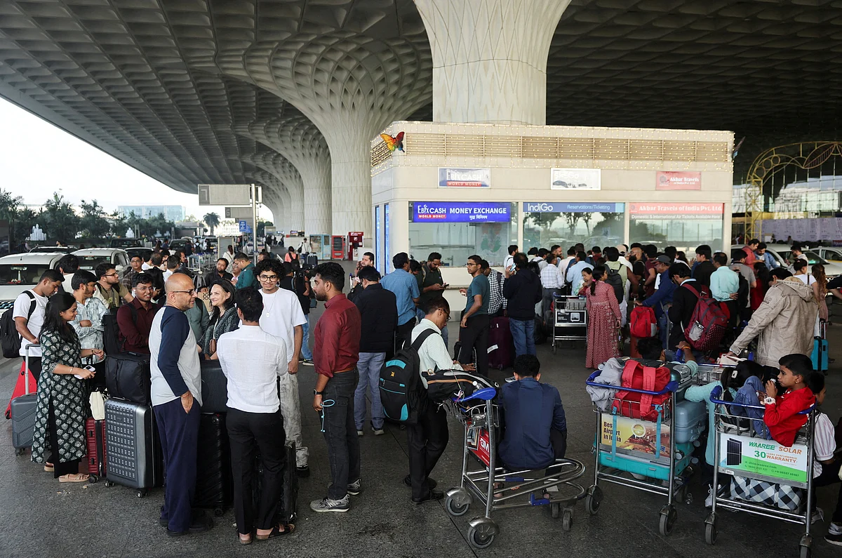 India Aviation Watchdog, Indigo'ya Uyarı Bildirimi Gönderdi, 24 Saat İçinde Açıklama Talep Etti